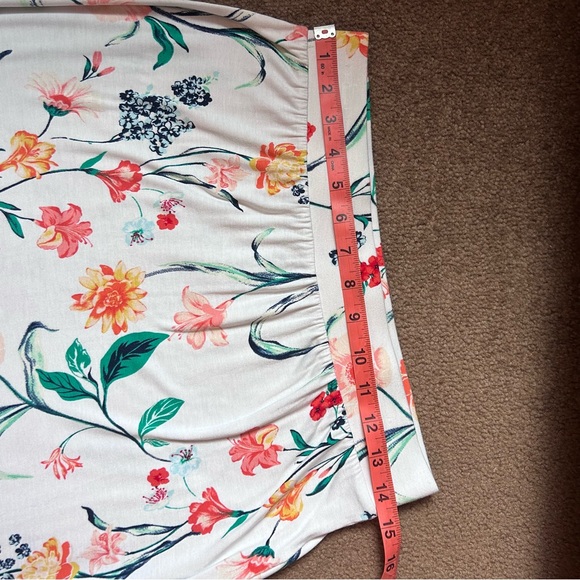 White Floral Long Knit Maxi Skirt St. John’s Bay - Picture 3 of 7